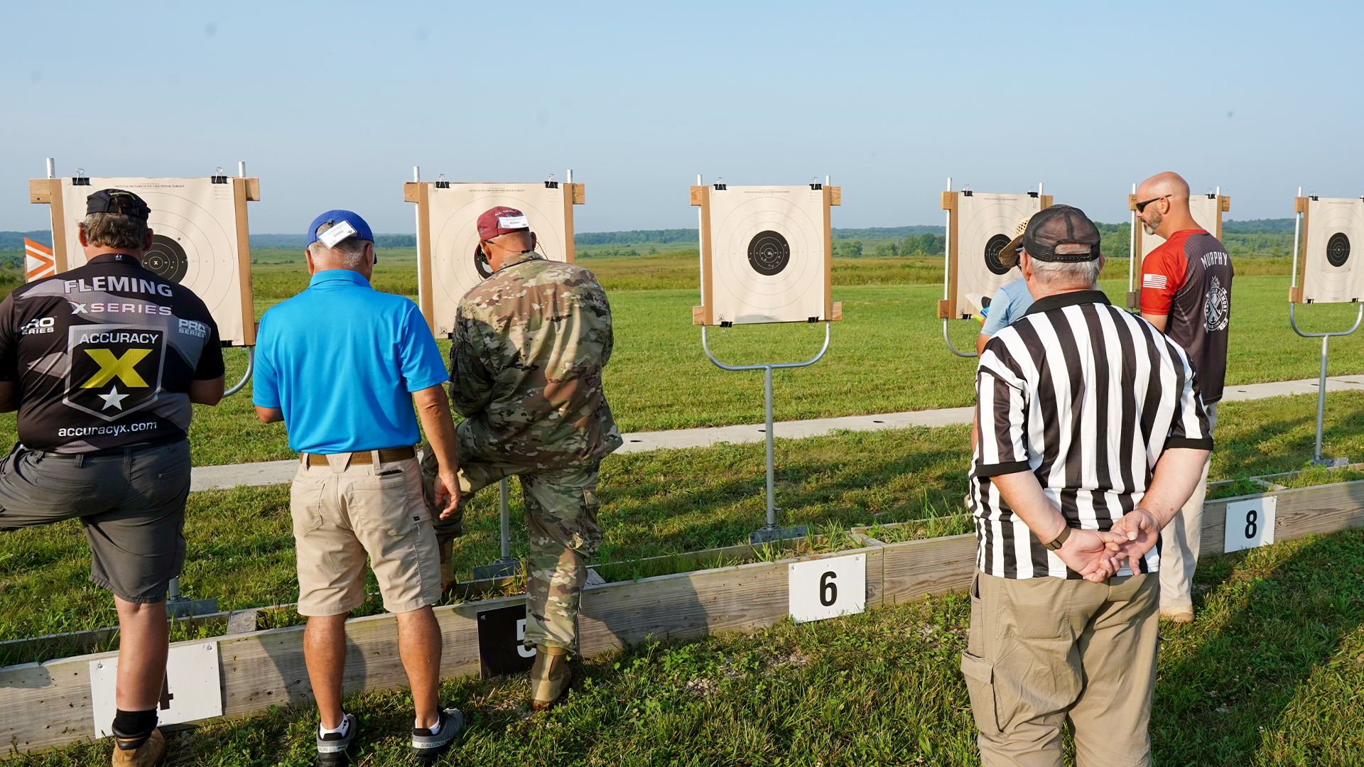 Scoring pistol targets