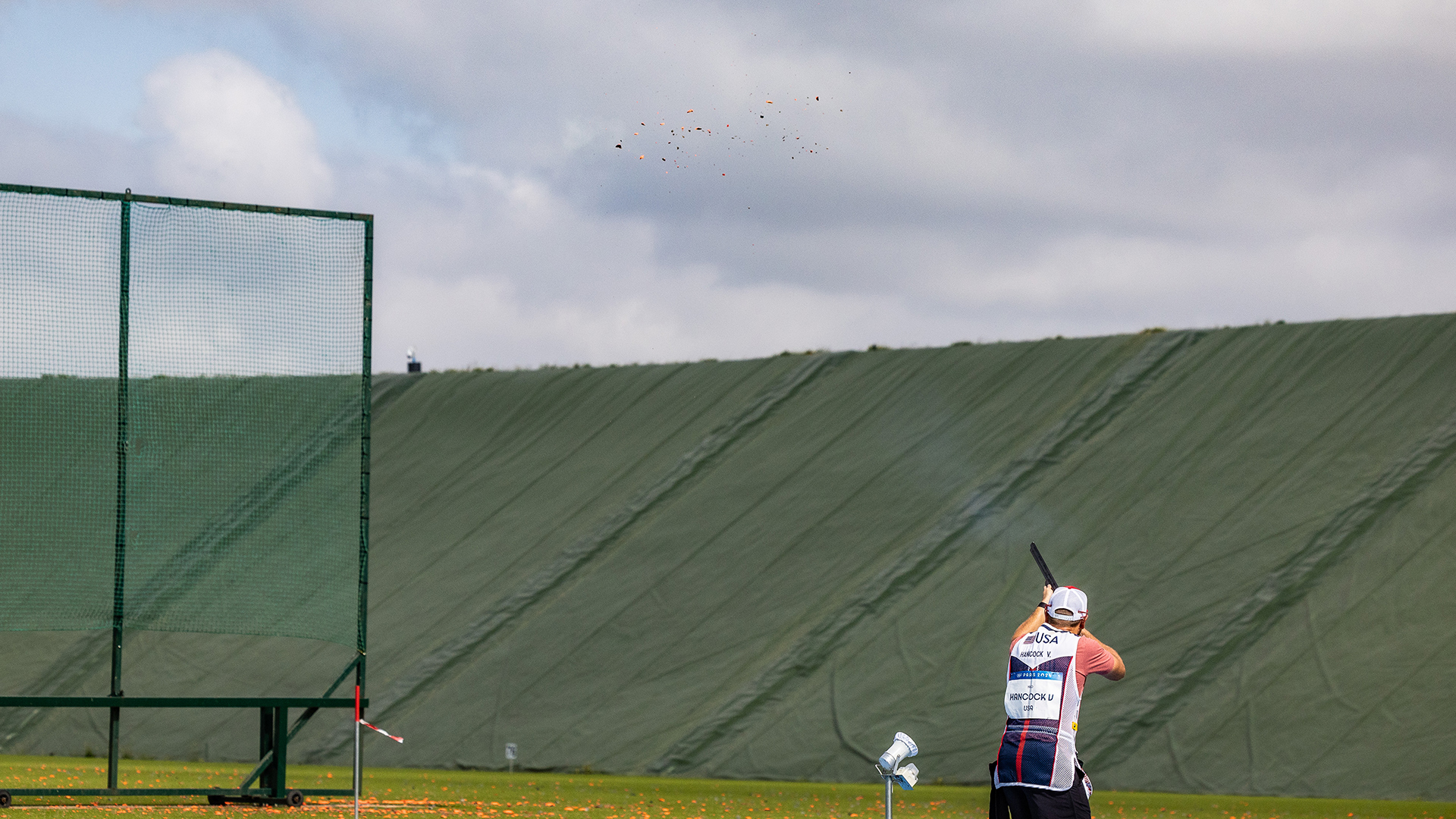 Vincent Hancock shooting skeet at Paris Olympics